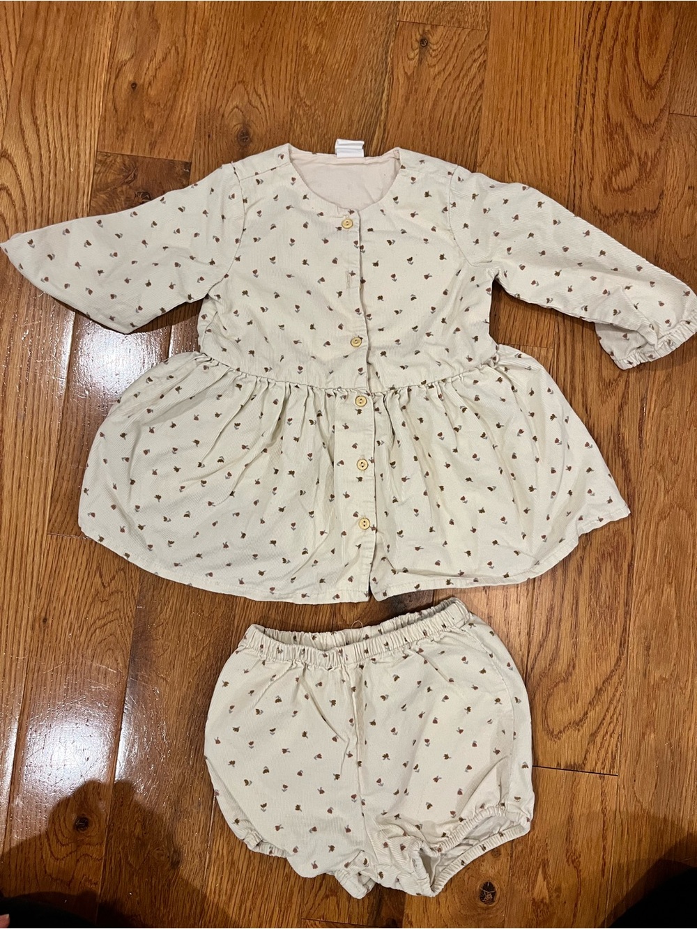 H & m organic cotton Cream Button-Front Baby Dress Set with Tiny Floral Print